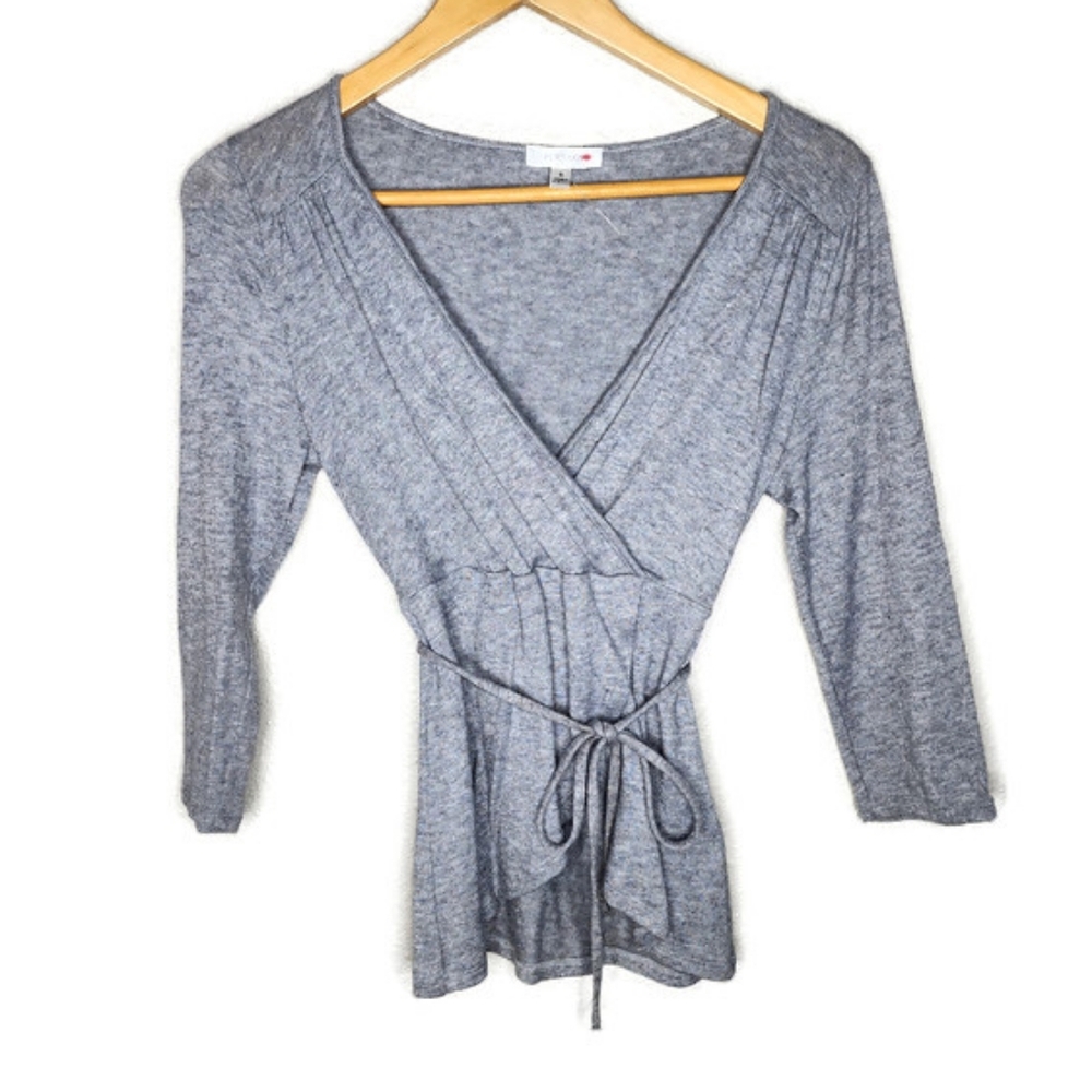 Persaya Gray Knit Surplice Top Size S